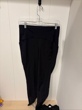 lululemon athletica Black High-Rise Leggings with Side Pockets & back zip pocket
